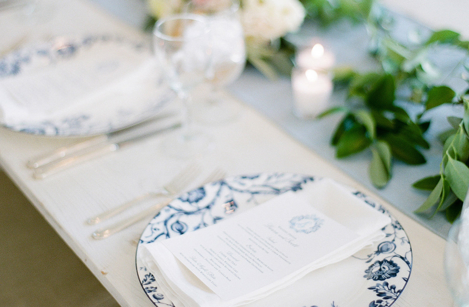 groomsmen gifts - place settings at a wedding
