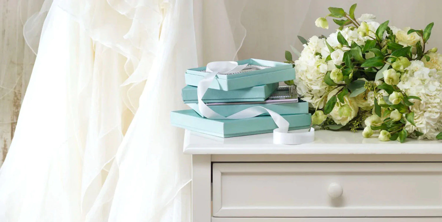 wedding registry and wedding gift ideas - wedding dress, flowers and wedding gifts